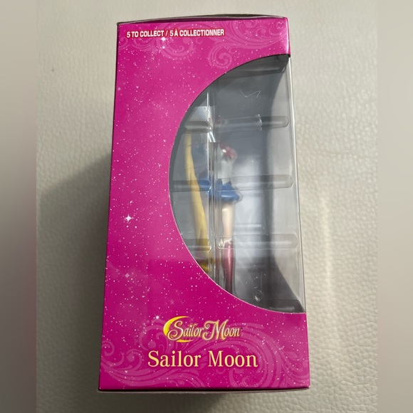 NWB -Bandai Sailor Moon HGIF Premium Figure Collection-Sailor Moon - Picture 6 of 8